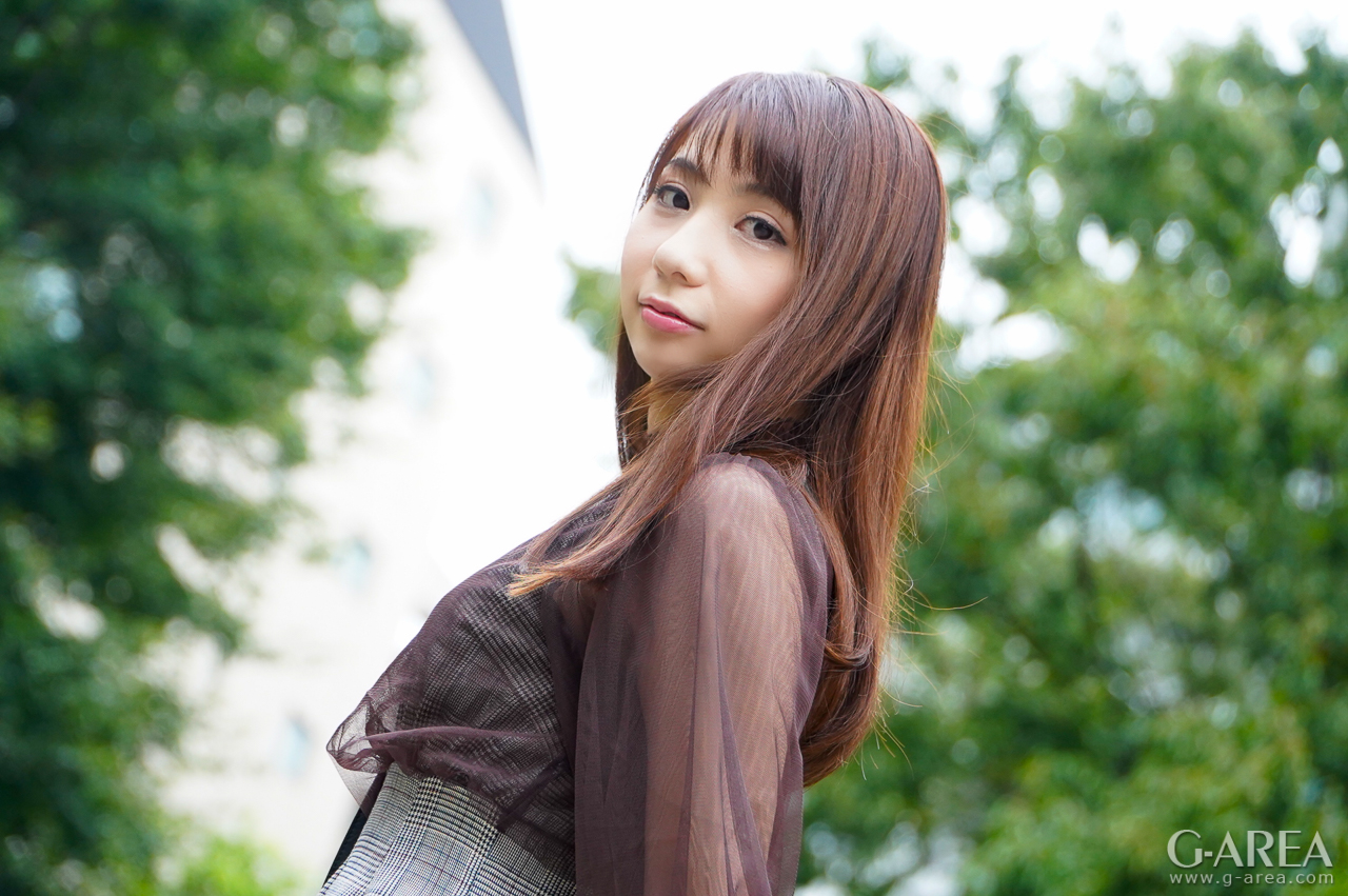 �摜���N���b�N����Ǝ��֐i�݂܂�