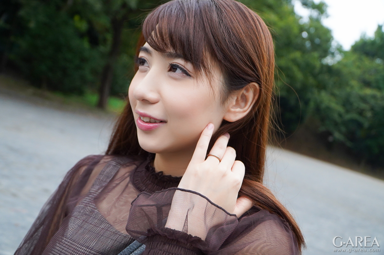 �摜���N���b�N����Ǝ��֐i�݂܂�