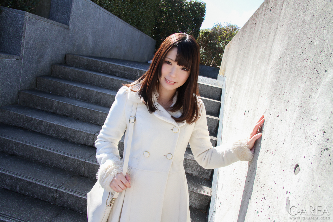 �摜���N���b�N����Ǝ��֐i�݂܂�