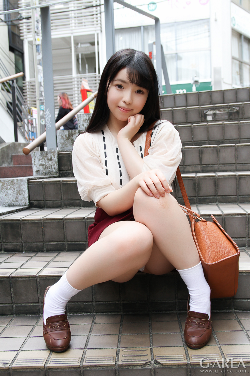 �摜���N���b�N����Ǝ��֐i�݂܂�