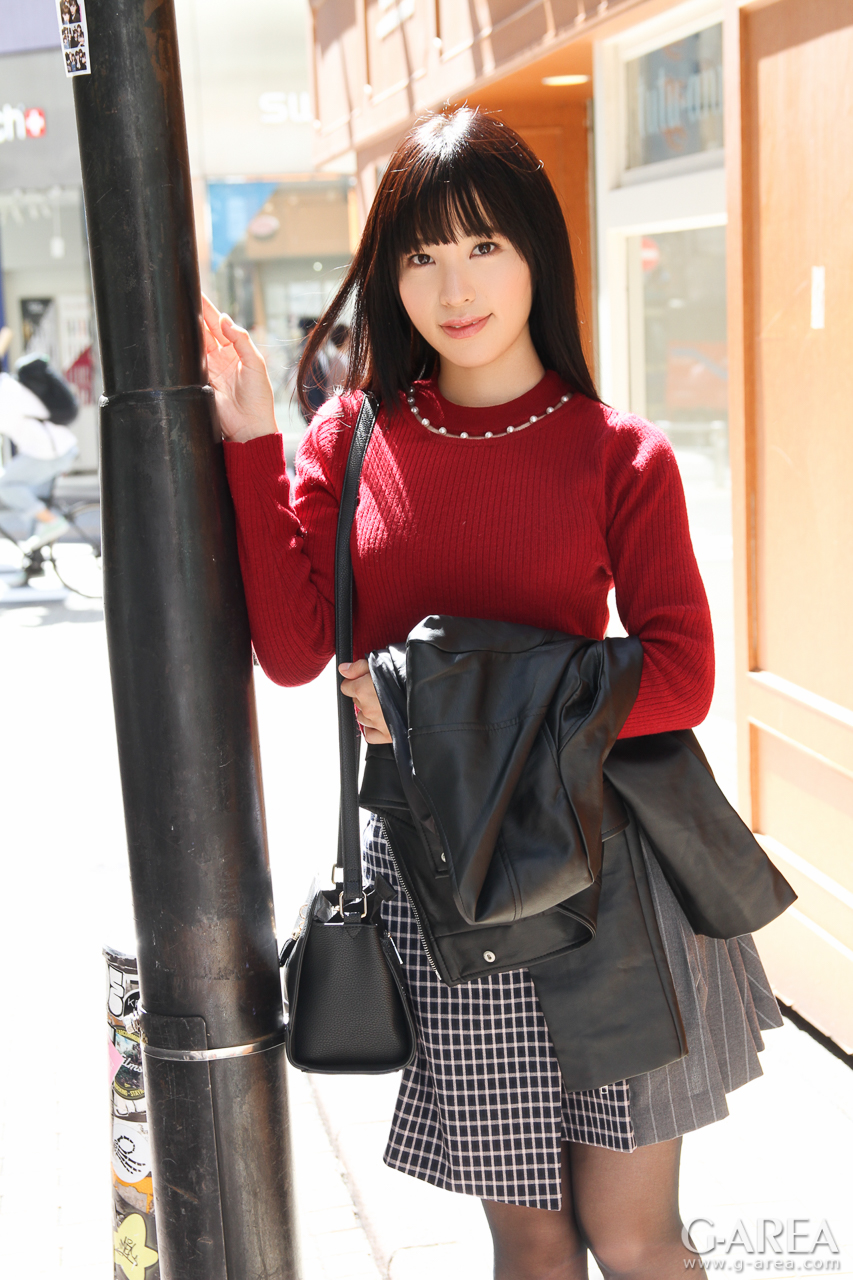 �摜���N���b�N����Ǝ��֐i�݂܂�