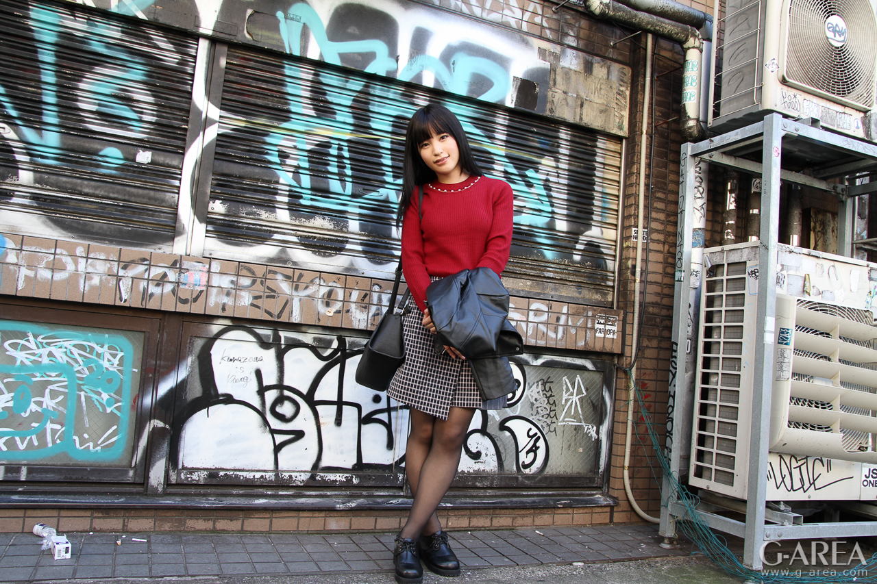 �摜���N���b�N����Ǝ��֐i�݂܂�