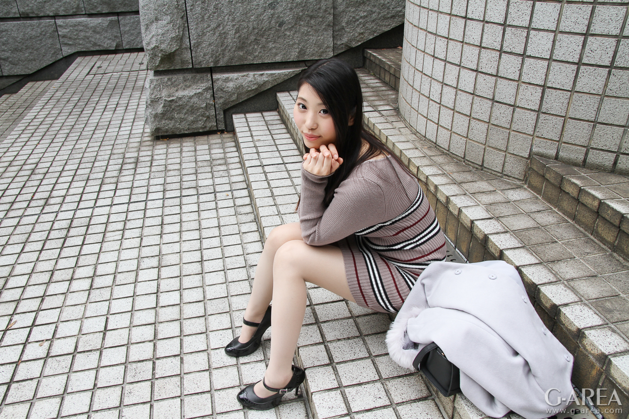 �摜���N���b�N����Ǝ��֐i�݂܂�