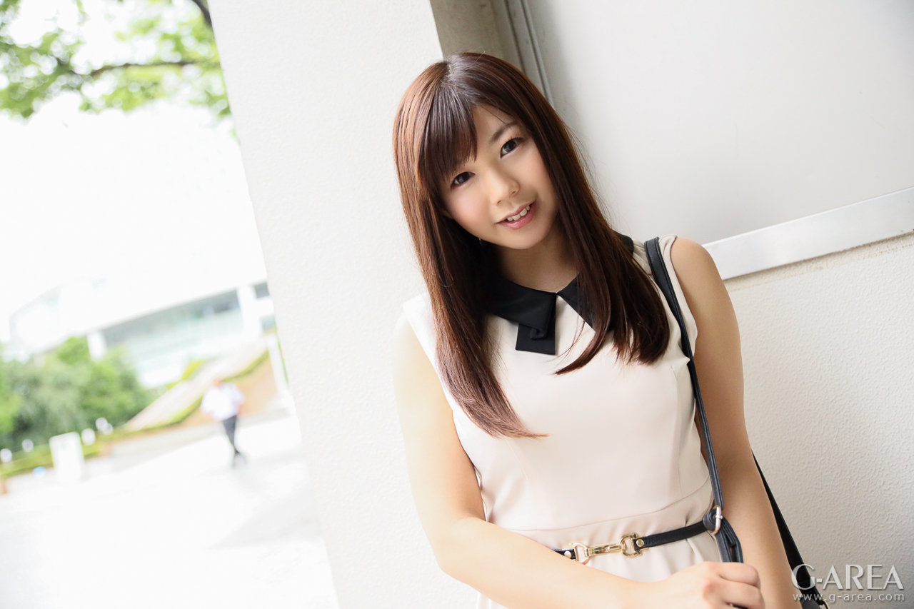 �摜���N���b�N����Ǝ��֐i�݂܂�