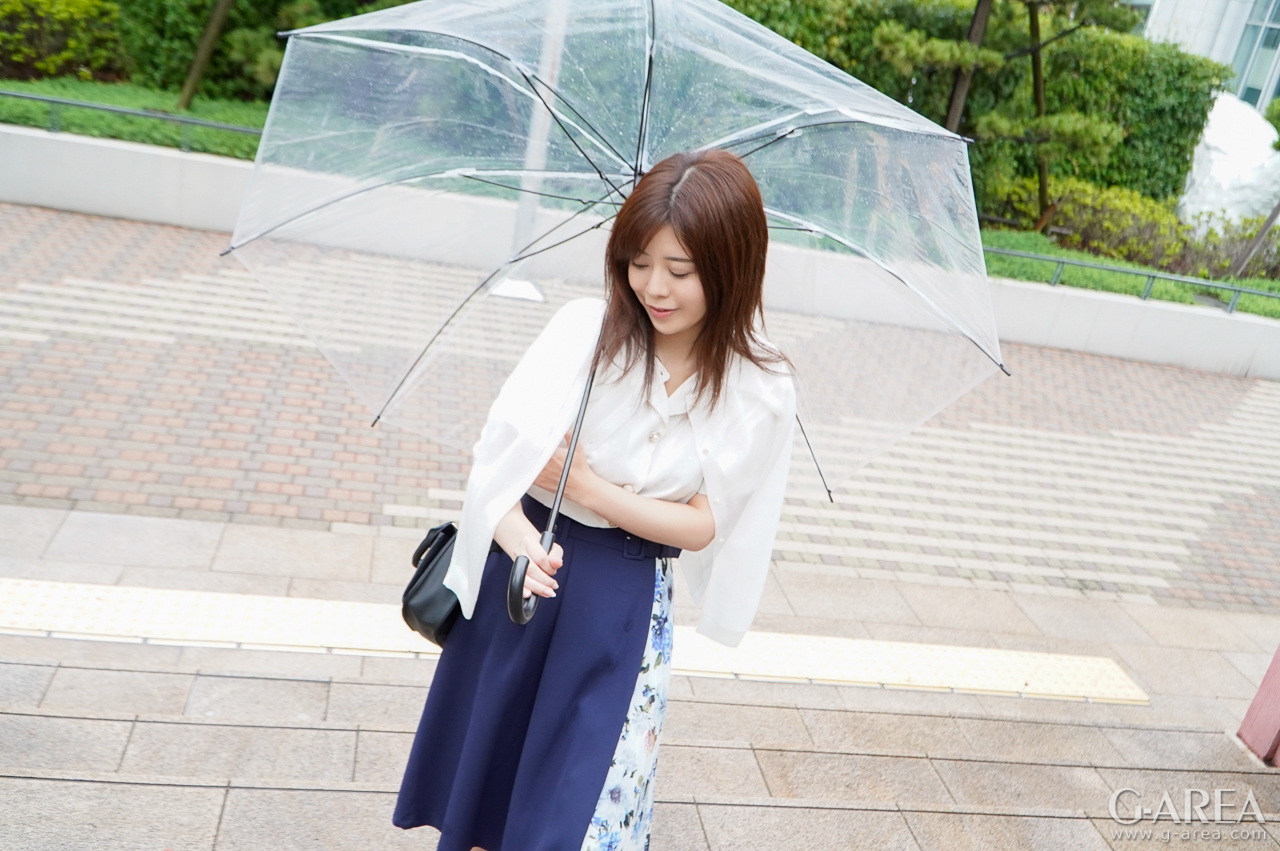 �摜���N���b�N����Ǝ��֐i�݂܂�