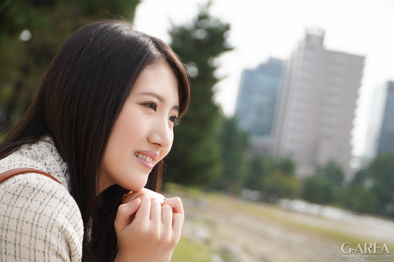 �摜���N���b�N����Ǝ��֐i�݂܂�