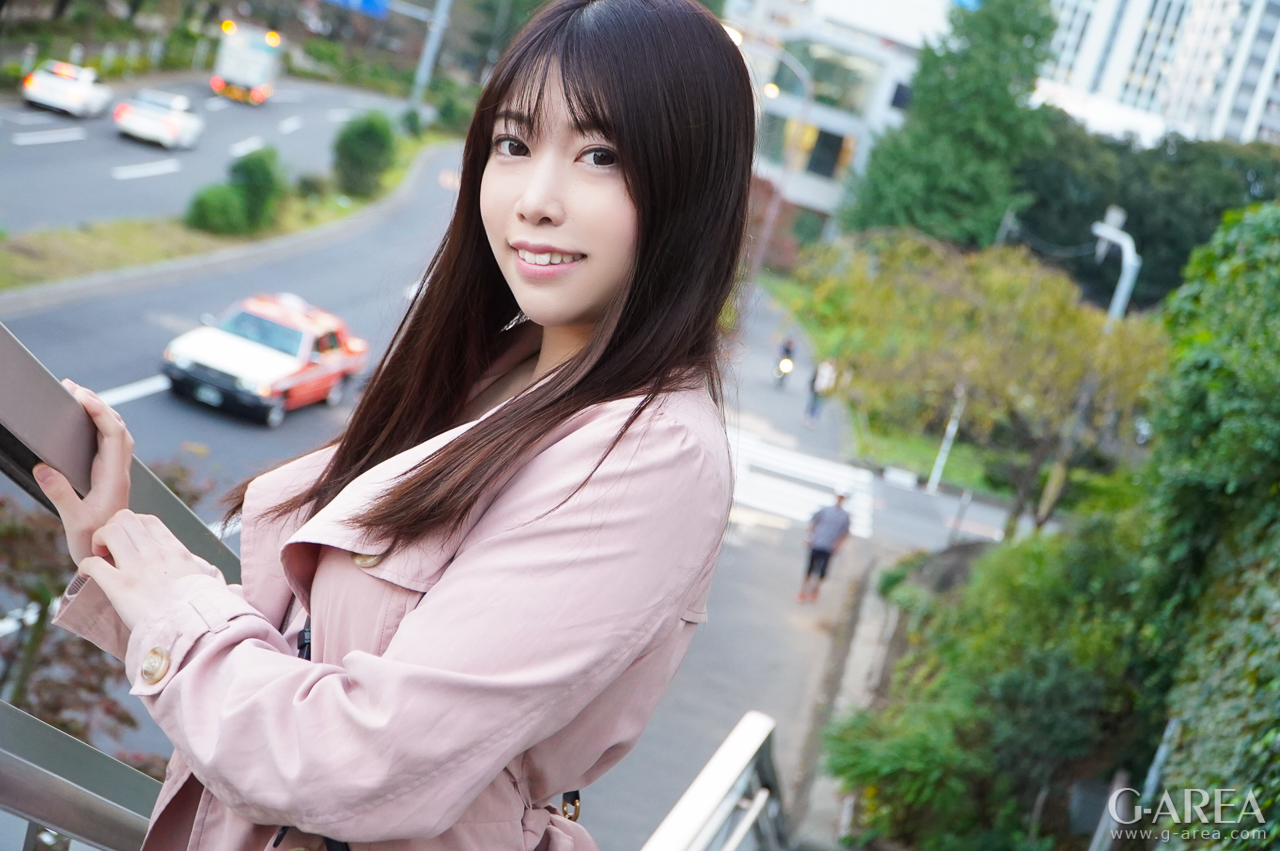 �摜���N���b�N����Ǝ��֐i�݂܂�