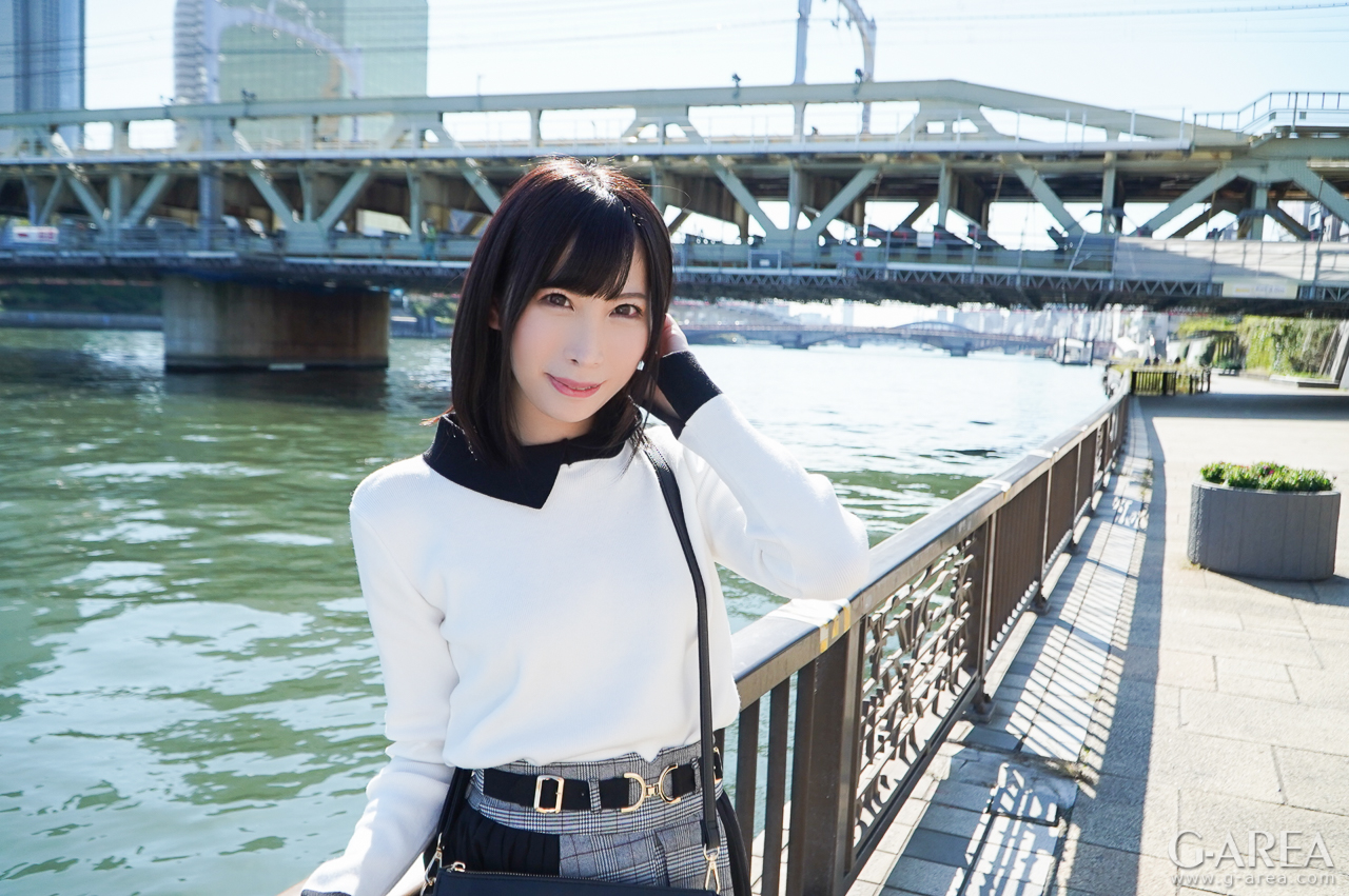 �摜���N���b�N����Ǝ��֐i�݂܂�