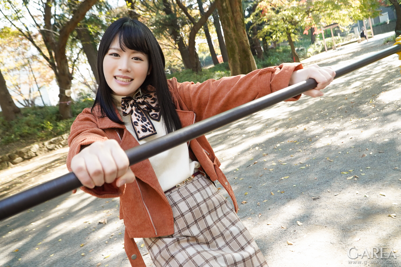 �摜���N���b�N����Ǝ��֐i�݂܂�