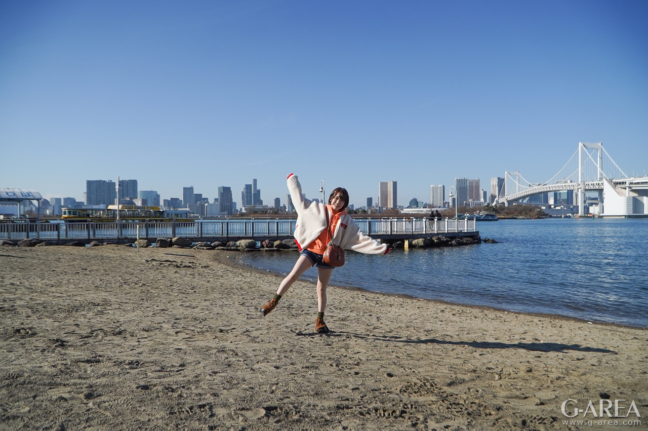 �摜���N���b�N����Ǝ��֐i�݂܂�