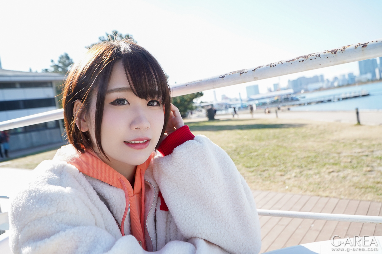 �摜���N���b�N����Ǝ��֐i�݂܂�