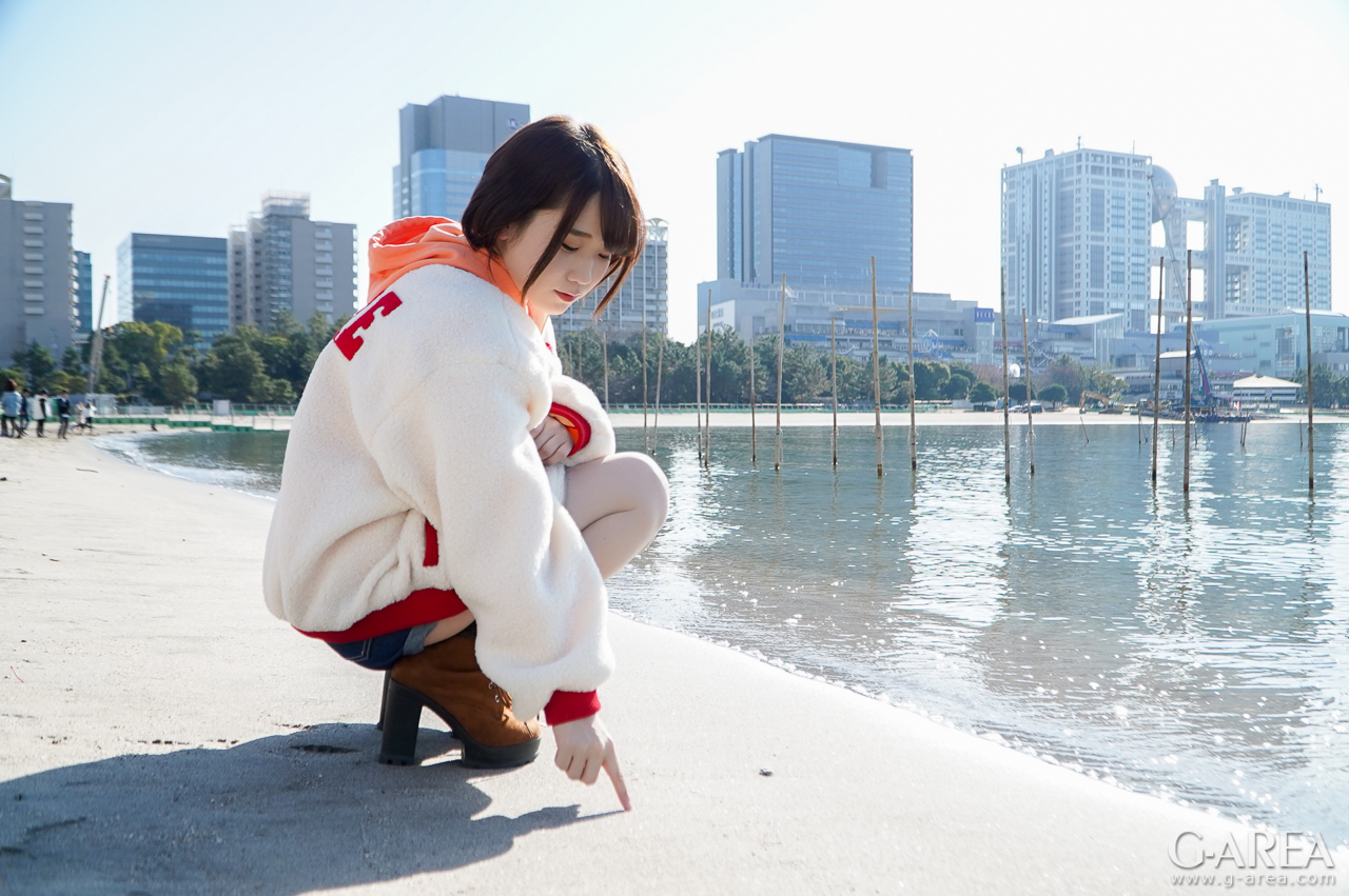 �摜���N���b�N����Ǝ��֐i�݂܂�