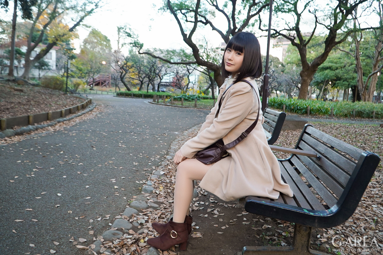 �摜���N���b�N����Ǝ��֐i�݂܂�