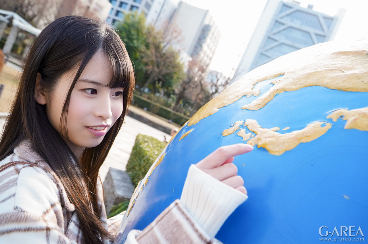 �摜���N���b�N����Ǝ��֐i�݂܂�