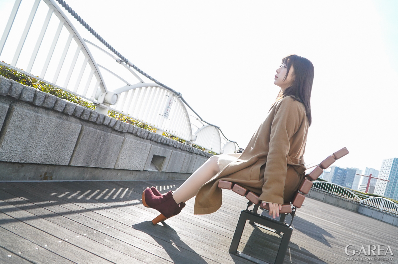 �摜���N���b�N����Ǝ��֐i�݂܂�