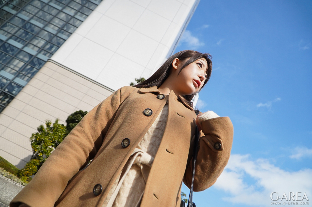 �摜���N���b�N����Ǝ��֐i�݂܂�