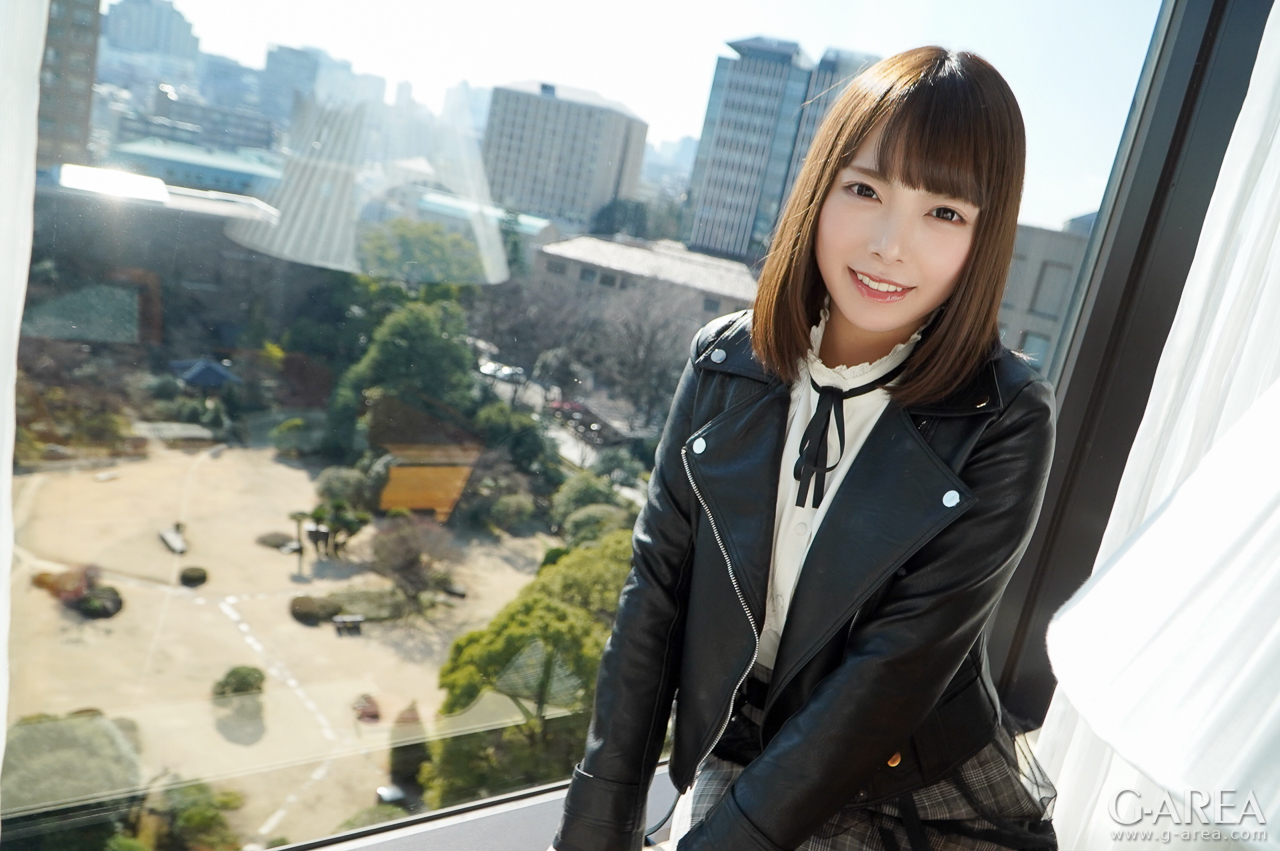 �摜���N���b�N����Ǝ��֐i�݂܂�