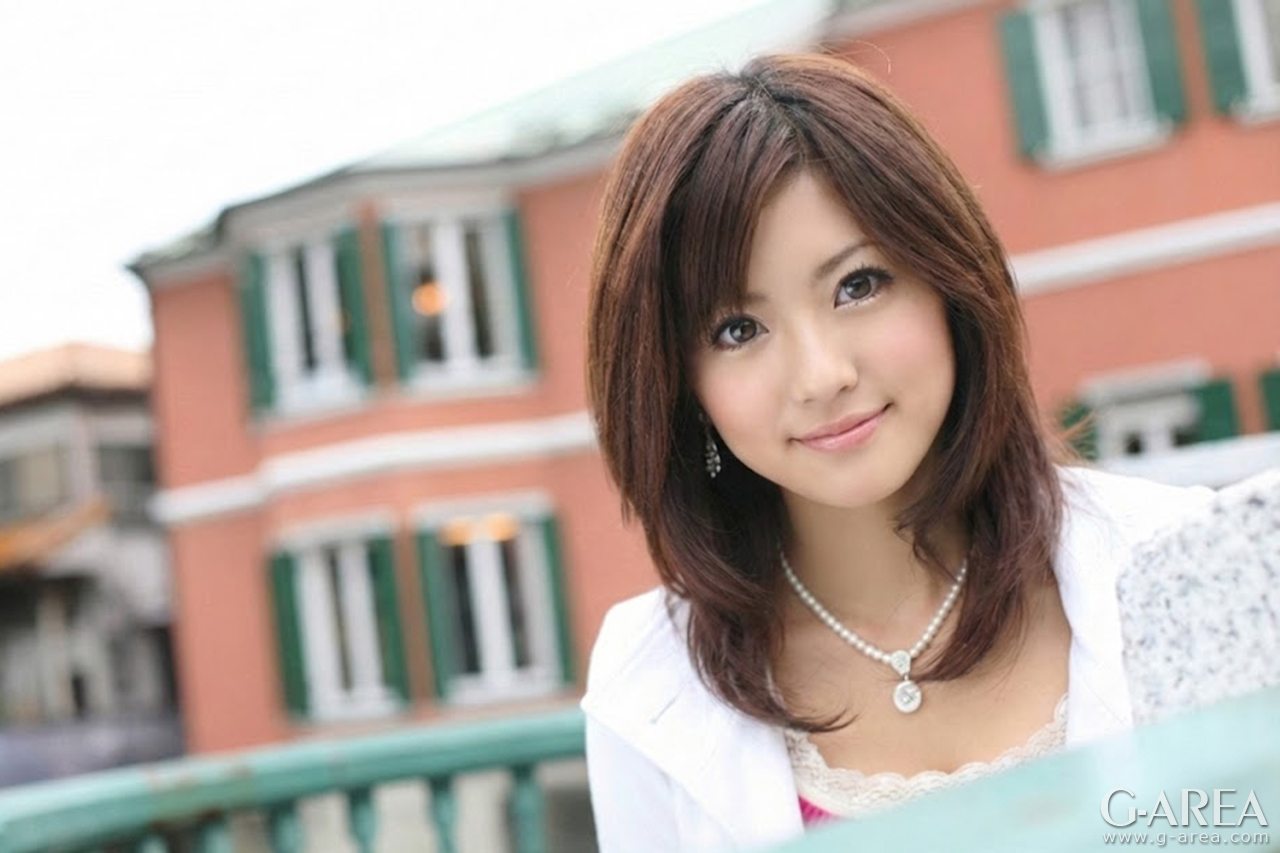 �摜���N���b�N����Ǝ��֐i�݂܂�