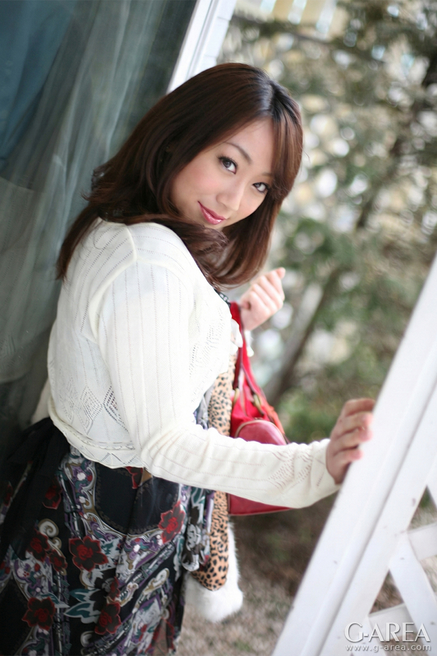 �摜���N���b�N����Ǝ��֐i�݂܂�